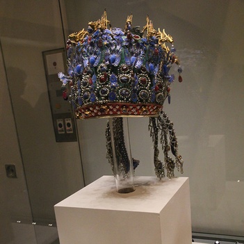 金翼善冠